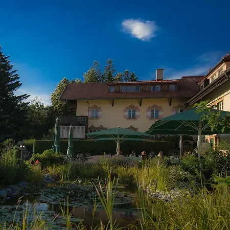 Restaurant Gruenwalderhof 3*