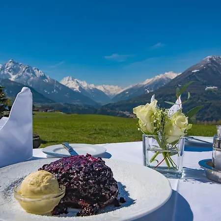Hotel Restaurant Gruenwalderhof Patsch