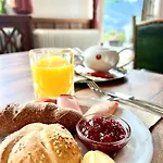 Restaurant Gruenwalderhof 3*