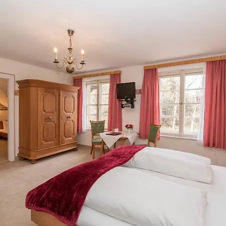 فندق Restaurant Gruenwalderhof 3*