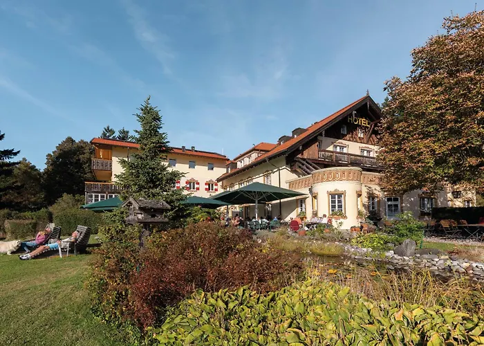 Restaurant Gruenwalderhof 3*