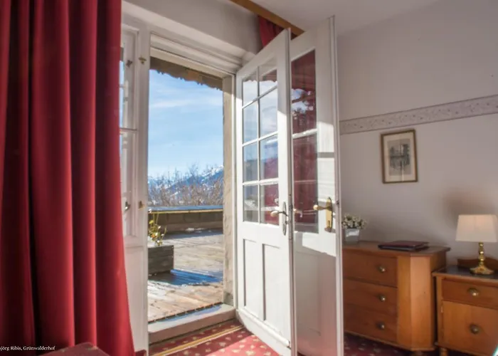 Restaurant Gruenwalderhof Hotel 3*